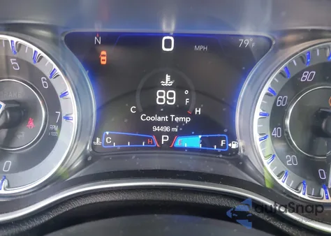 2019 Chrysler 300 Touring L z USA, uszkodzony, nr VIN 2C3CCAAG4KH566364